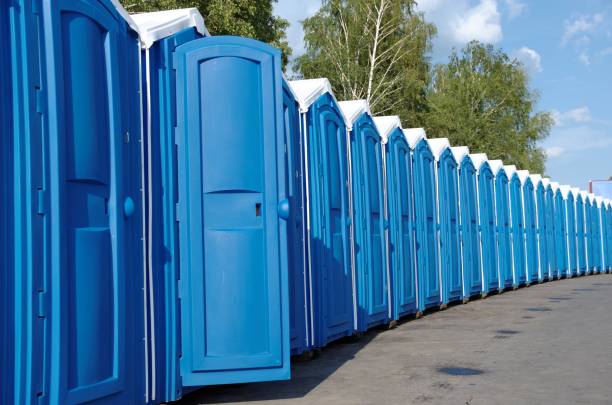 Porta potty delivery and setup in Janesville, IA